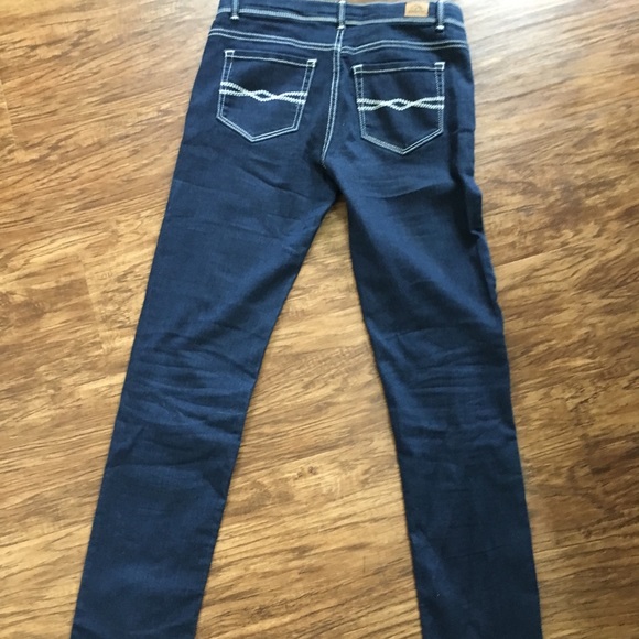 Jordache Skinny Jeans - Picture 2 of 6